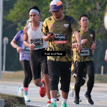 Runner Photo 6770664