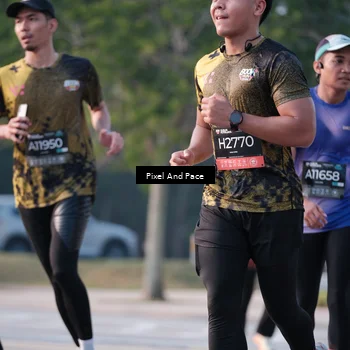 Runner Photo 6770696