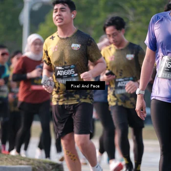 Runner Photo 6770750