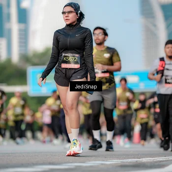 Runner Photo 6770808