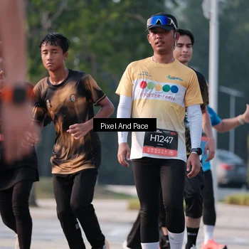 Runner Photo 6770811