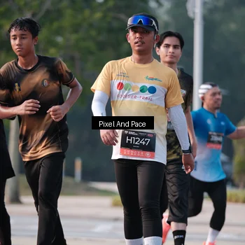 Runner Photo 6770818
