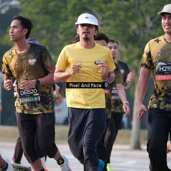 Runner Photo 6770926