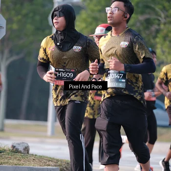 Runner Photo 6771003