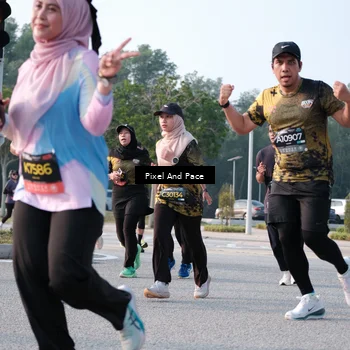 Runner Photo 6771022