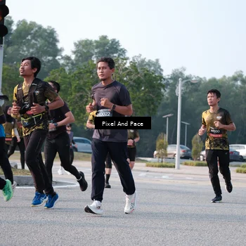 Runner Photo 6771027