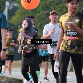 Runner Photo 6771067