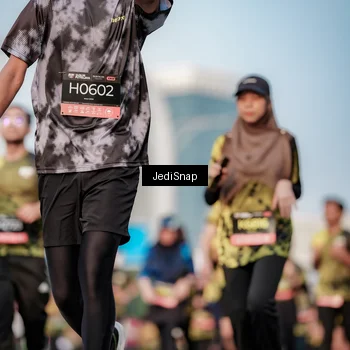 Runner Photo 6771071