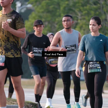 Runner Photo 6771078