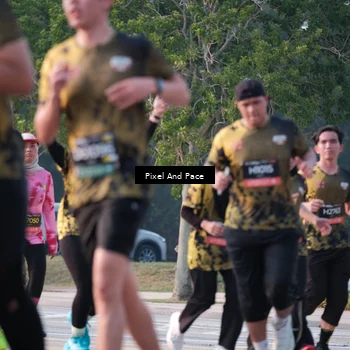 Runner Photo 6771096