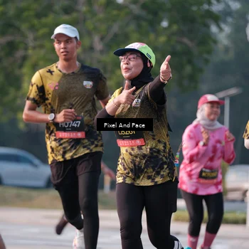 Runner Photo 6771122