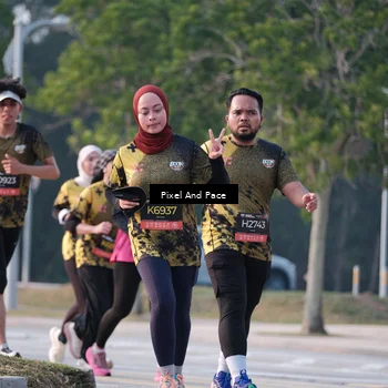 Runner Photo 6771168
