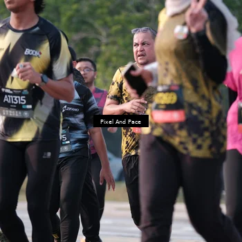 Runner Photo 6771170