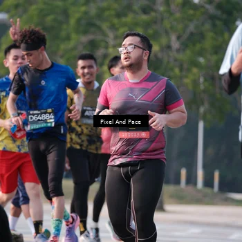 Runner Photo 6771196