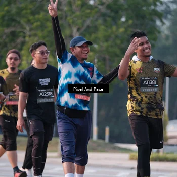 Runner Photo 6771210