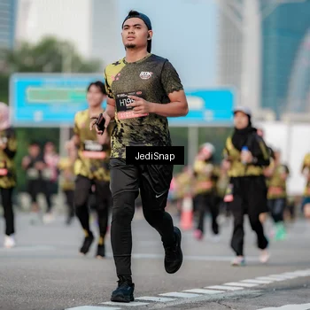 Runner Photo 6774377