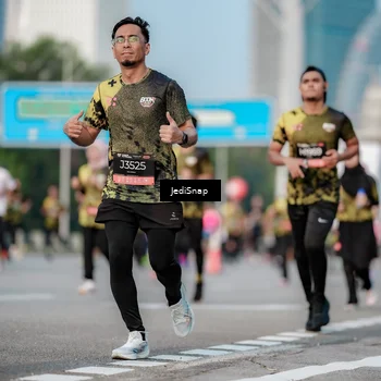 Runner Photo 6774574