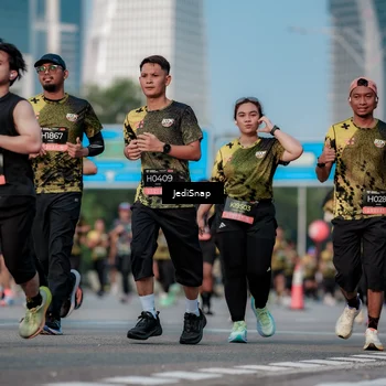Runner Photo 6774778