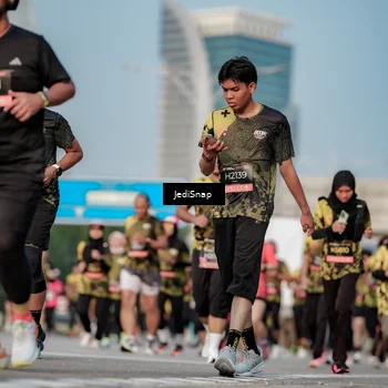 Runner Photo 6774892