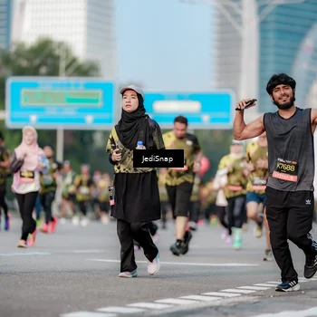 Runner Photo 6775946