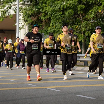 Runner Photo 6776591