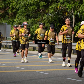 Runner Photo 6776598