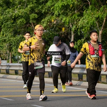 Runner Photo 6776712