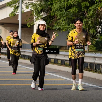 Runner Photo 6776882