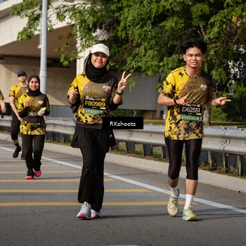 Runner Photo 6776893