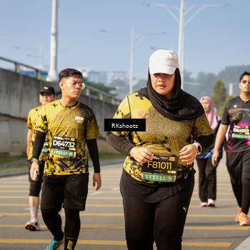 Runner Photo 6777064