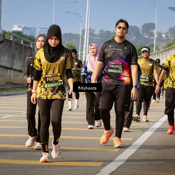 Runner Photo 6777077