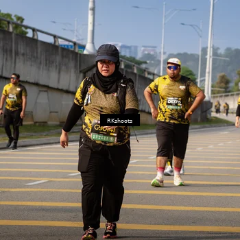 Runner Photo 6777083