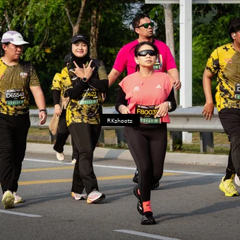 Runner Photo 6777109