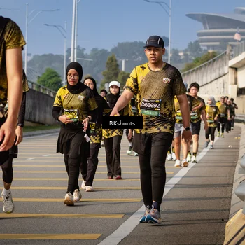 Runner Photo 6777247