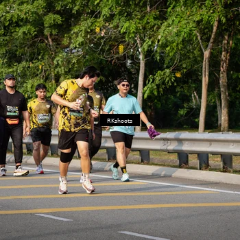 Runner Photo 6777257