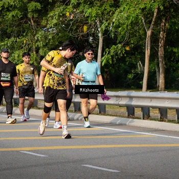 Runner Photo 6777295