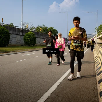 Runner Photo 6777300