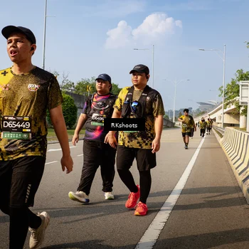 Runner Photo 6777358
