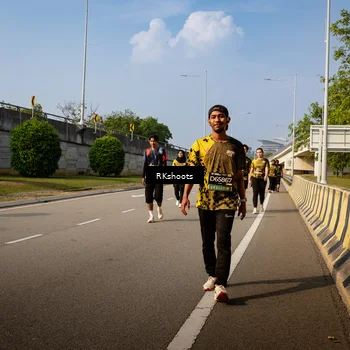 Runner Photo 6777420