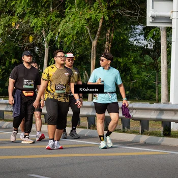 Runner Photo 6777470