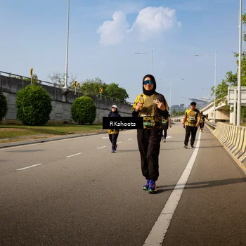 Runner Photo 6777572