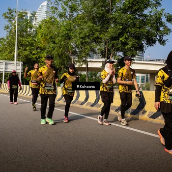 Runner Photo 6777787