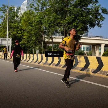 Runner Photo 6777814