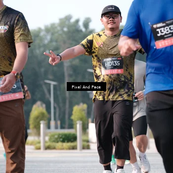 Runner Photo 6777839