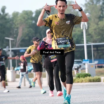 Runner Photo 6777883