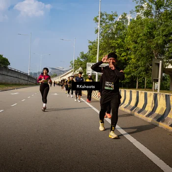 Runner Photo 6777890