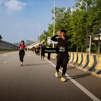 Runner Photo 6777892
