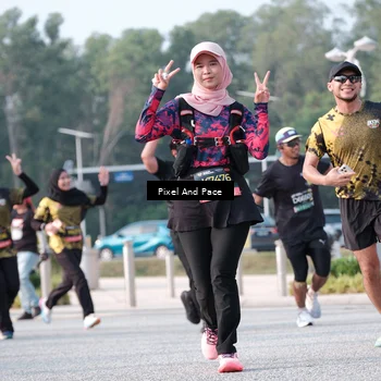 Runner Photo 6777901