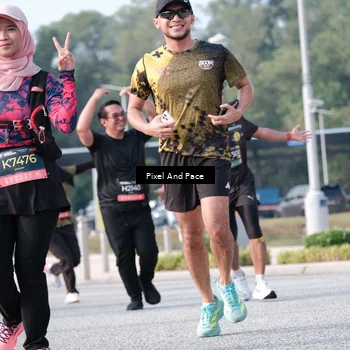 Runner Photo 6777908