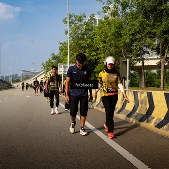 Runner Photo 6777914